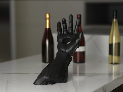 RoboPour – Der futuristische Flaschenhalter aus Deutschland
