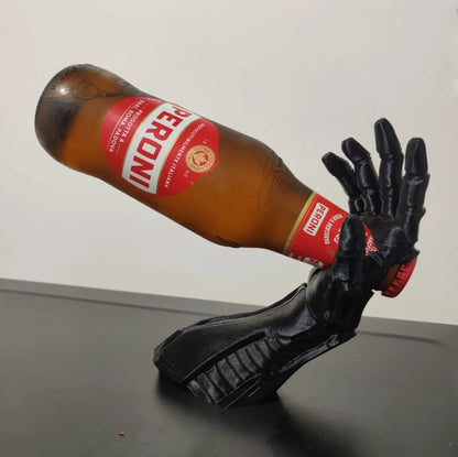 RoboPour – Der futuristische Flaschenhalter aus Deutschland